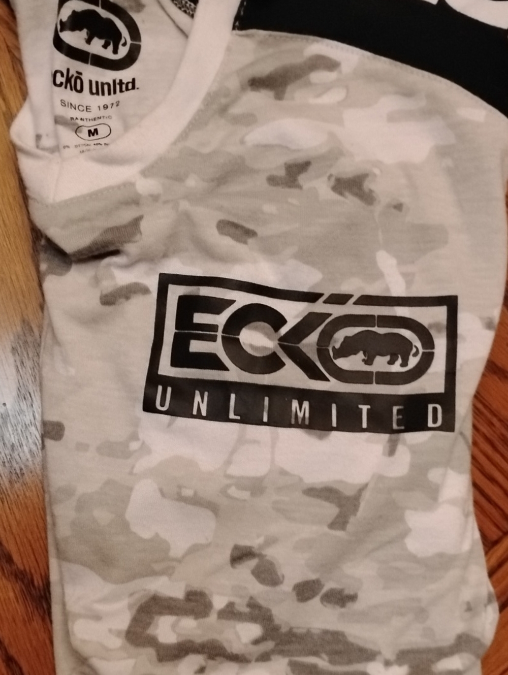 Ecko Unlimited Men's White & Gray Camo Logo Polo